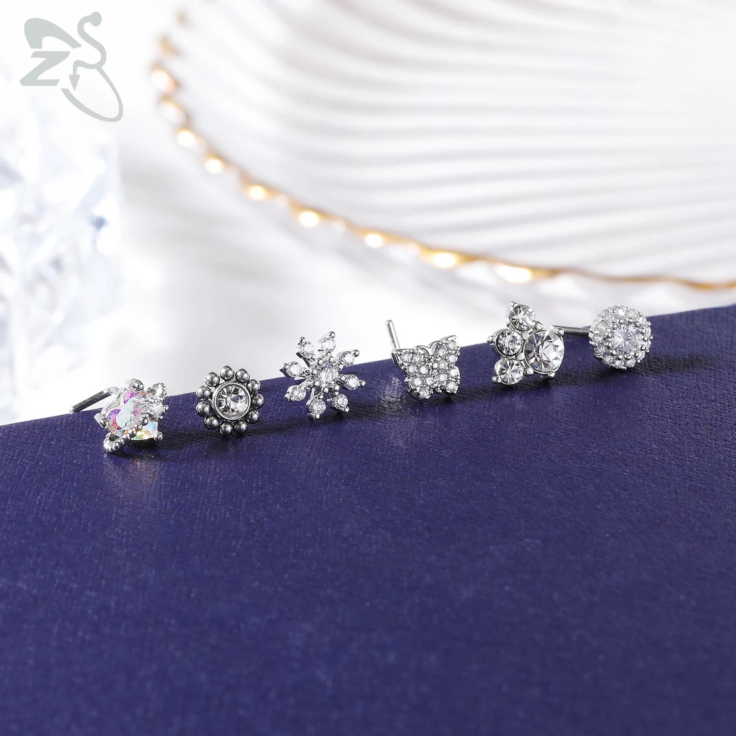 Cute CZ Crystal Nose Stud L-Shape