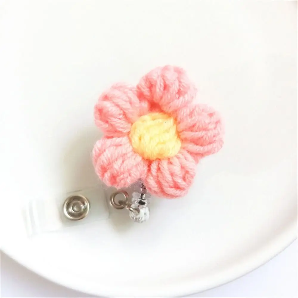 

Wool Nurse Badge Reel Knit Flora Name Tag Flower Badge Holder 3D Chest Card Easy Pull Buckle Doctor Students