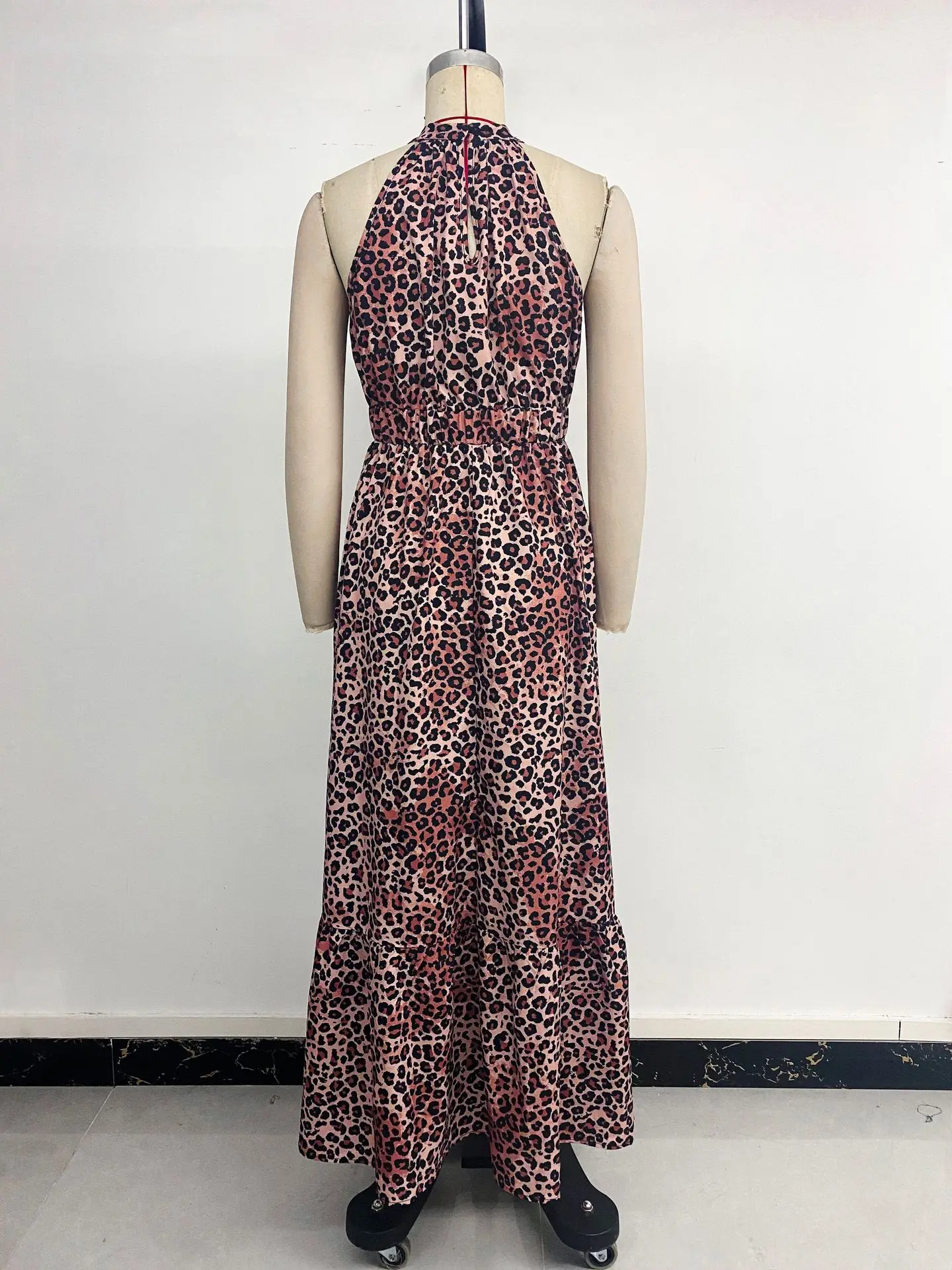 우아한 Boho 여성 여름 긴 드레스 섹시한 휴가 해변 Sundress 홀터 나비 레오파드 인쇄 오프 어깨 맥시 드레스