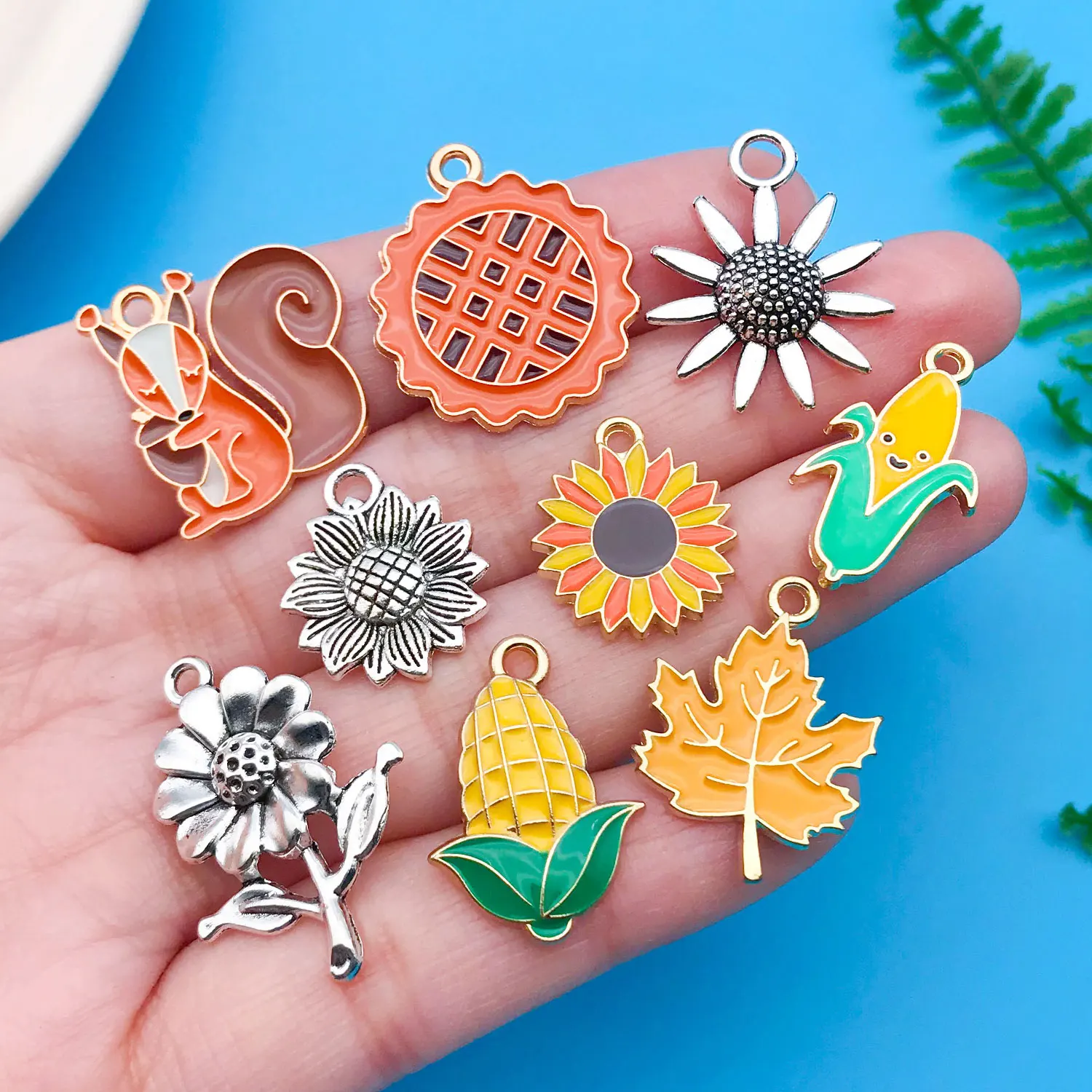 30pcs Thanksgiving Charms Autumn Harvest Series Squirrel Maple Leaf Pumpkin Pendant For Women Fine DIY Jewelry Gifts Accessories