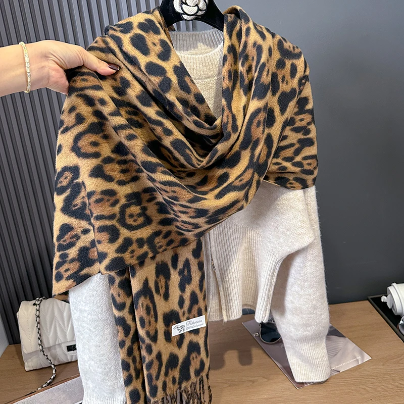 

Новая мода сексуальный леопардовый женский зимний теплый шарф с кисточками шаль кашемировый платок пашмины хиджабы женские шарфы накидки