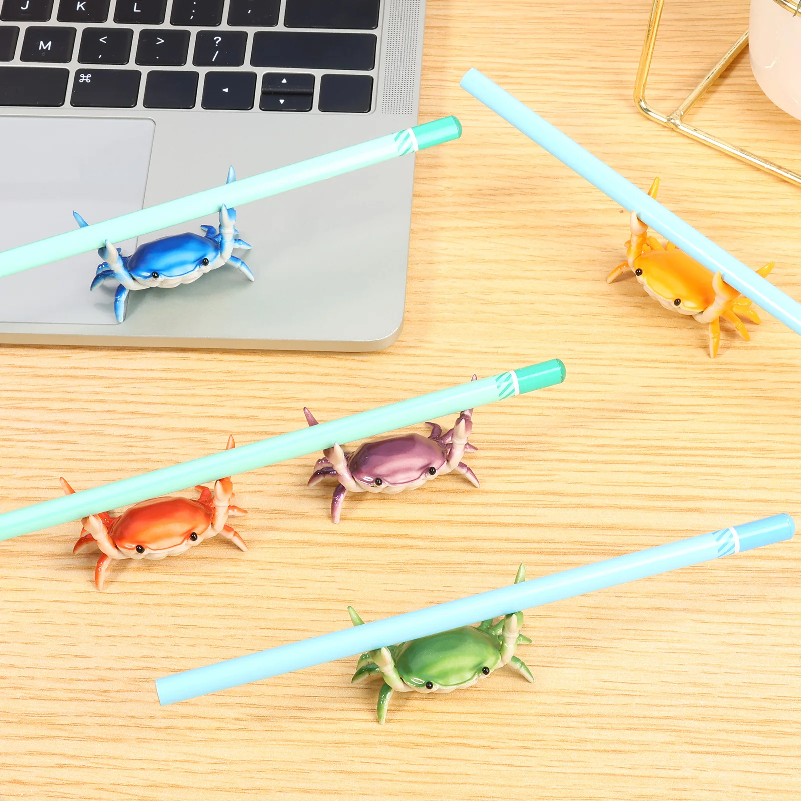 5Pcs Desk Crab Pen Holder Creative Weightlifting Crab Shape Pencil Organizer Stationery Pen Display Storage Rack Funny Pen Holde - view 6