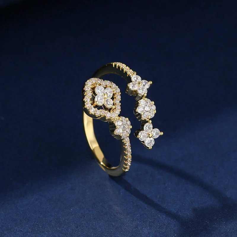 OXTAO Romantischer Vierblättriger Blumen-Moissanit Offener Bandring 14K Goldfilled Kleeblatt Stern Hochzeitsschmuck Jubiläumsgeschenk für Frauen – Detail 5
