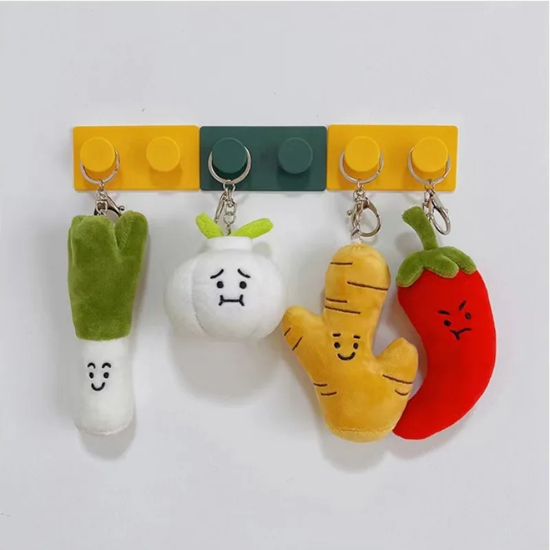 Llaveros vegetables de felpa bonitos, diseño Kawaii, pimiento picante, ajo, cebolla verde, llavero con dije, accesorios para mochila, regalos de juguete