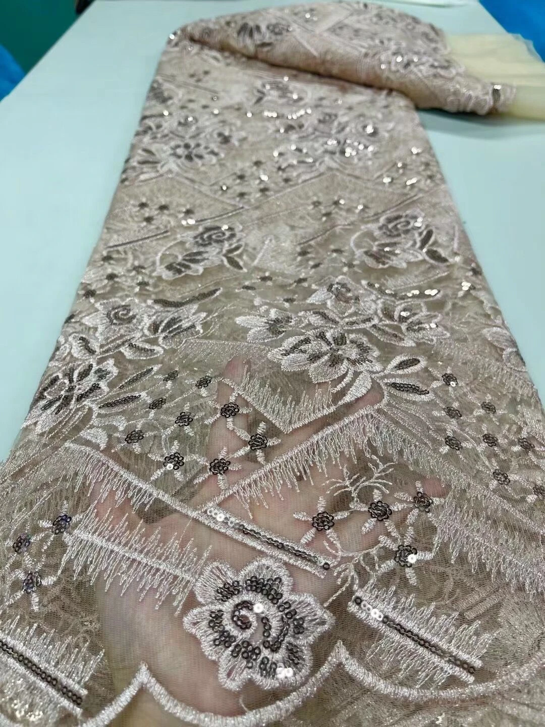 

African Net Lace Fabric 2023 New Nigerian Sequined Embroidered Mesh Wedding Bride Dresses Laces Sewing Net Fabrics JY168