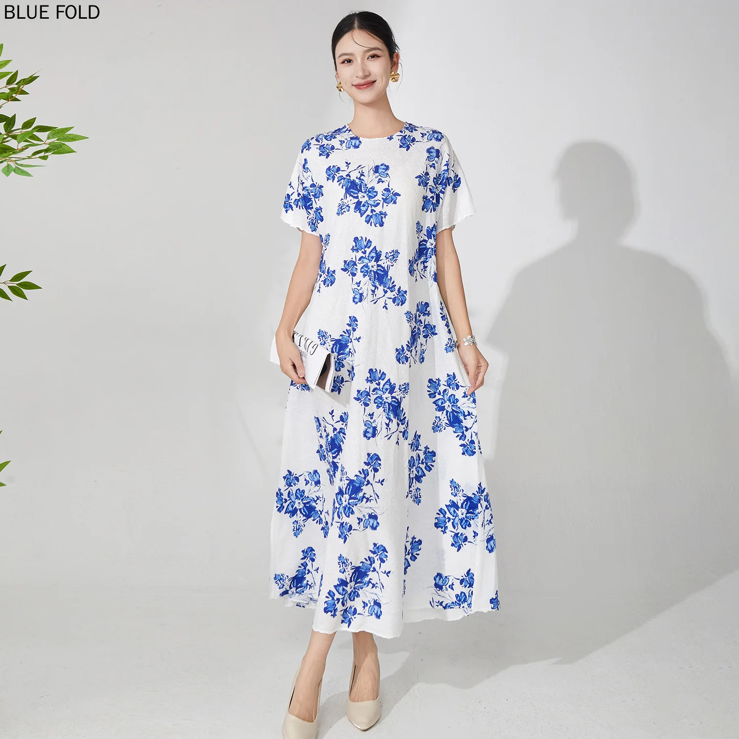 

Платье Miyake PLEATS для женщин, летнее высококачественное свободное платье с принтом в стиле ретро, большие размеры, модное темпераментное длинное платье