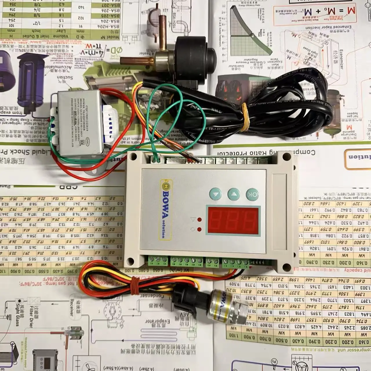 يحافظ منظم ضغط الرأس 0.39 م 3 / ساعة على الحد الأدنى من ضغط مكثف دقيق لمكيف الهواء في درجة حرارة محيطة منخفضة
