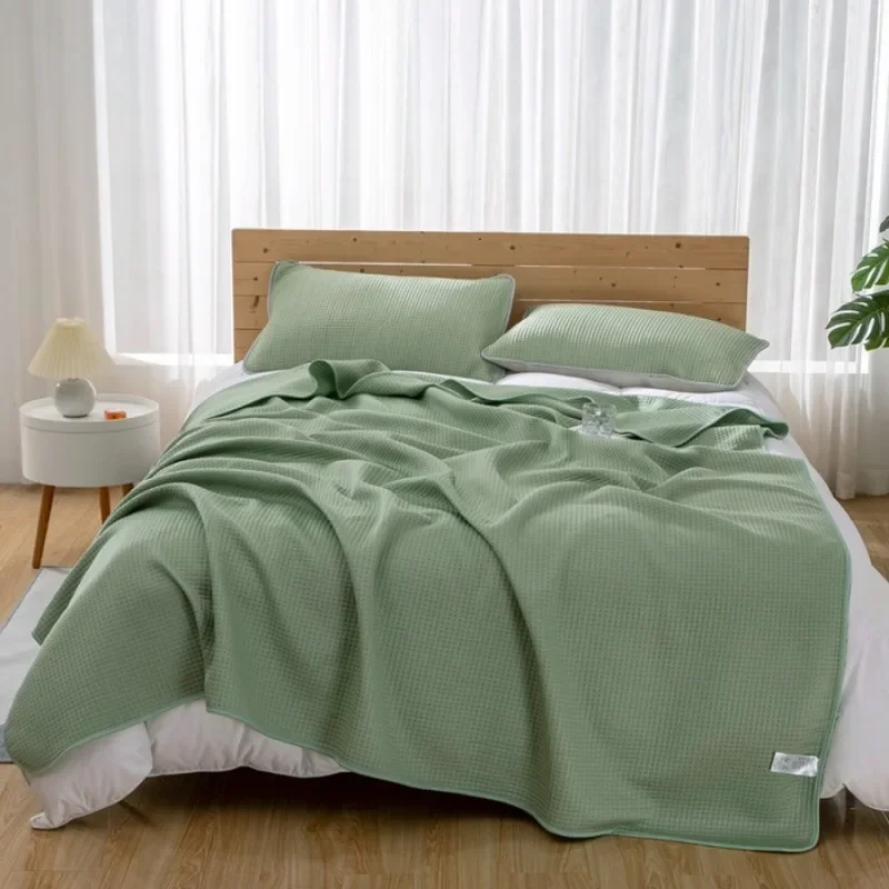 

2025 New Double sided PE Quick Cooling High Cooling Summer Quilt Breathable Humidity Extreme Narrow Side can Machine Washable