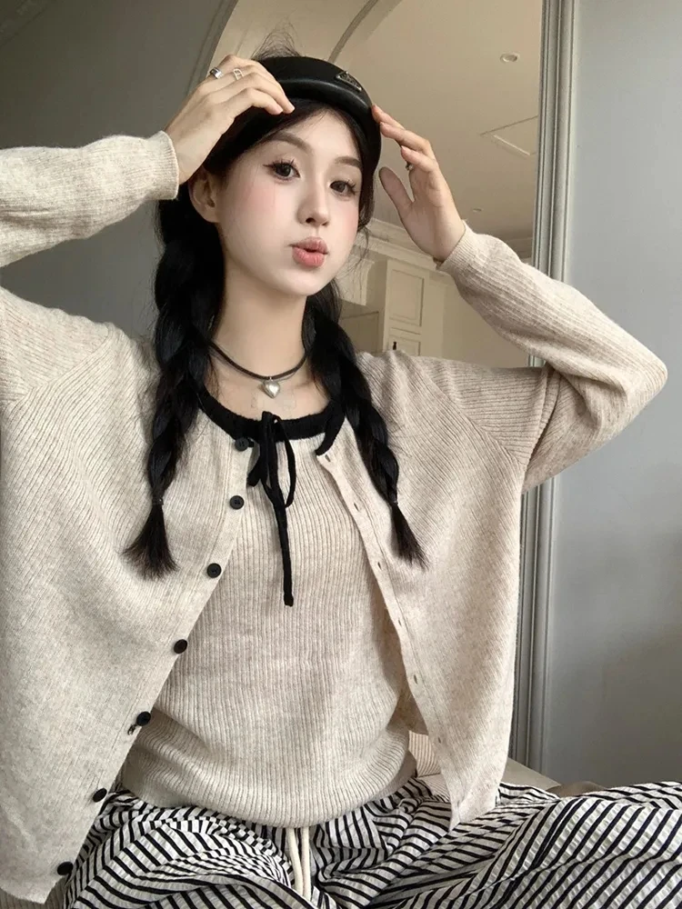 

Trendy 2025 Autumn Pullover Sweater Set Korean Style Halterneck Camisole Tank Top withong Sleeves Knitted Cardigan Coat Combo