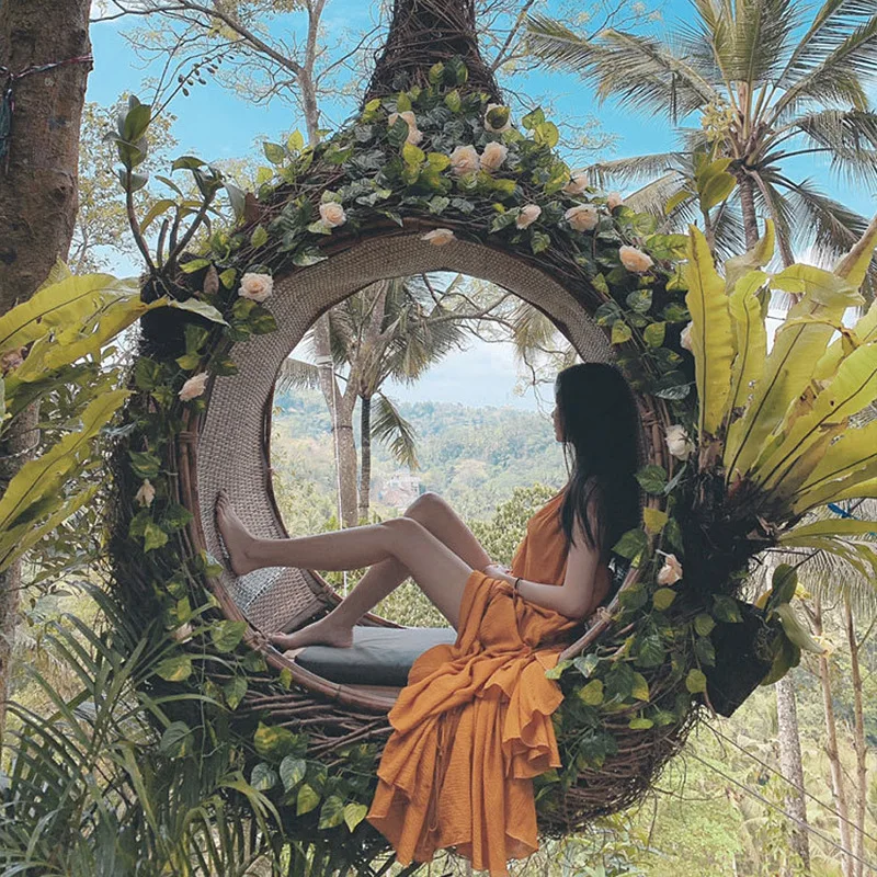 Bali Internet celebrity bird's nest swing scenic wedding shooting props creative hanging round bed outdoor B & B bird's nest
