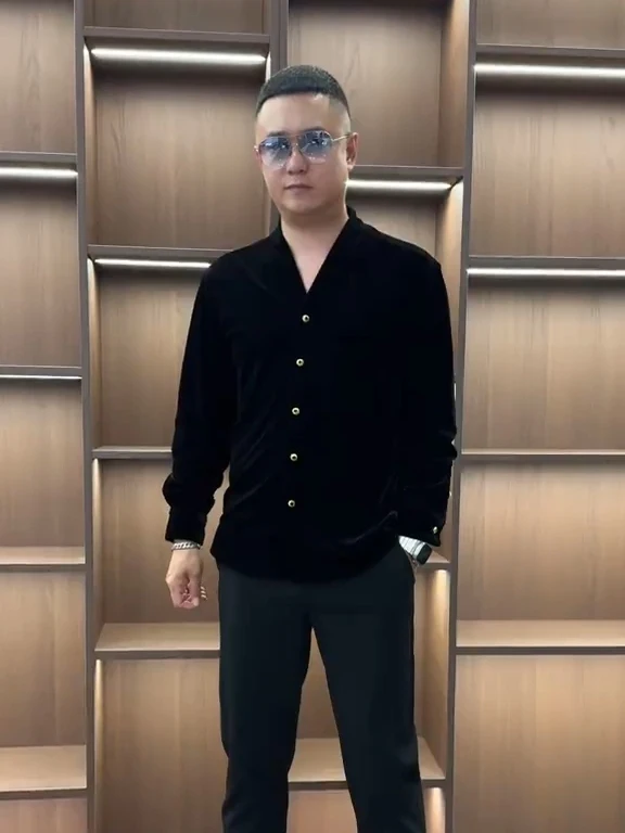 

Мужской вельветовый кардиган с длинным рукавом и V-образным вырезом, на пуговицах, однотонный, для весны и осени, в деловом и городском стиле, молодежный, модный