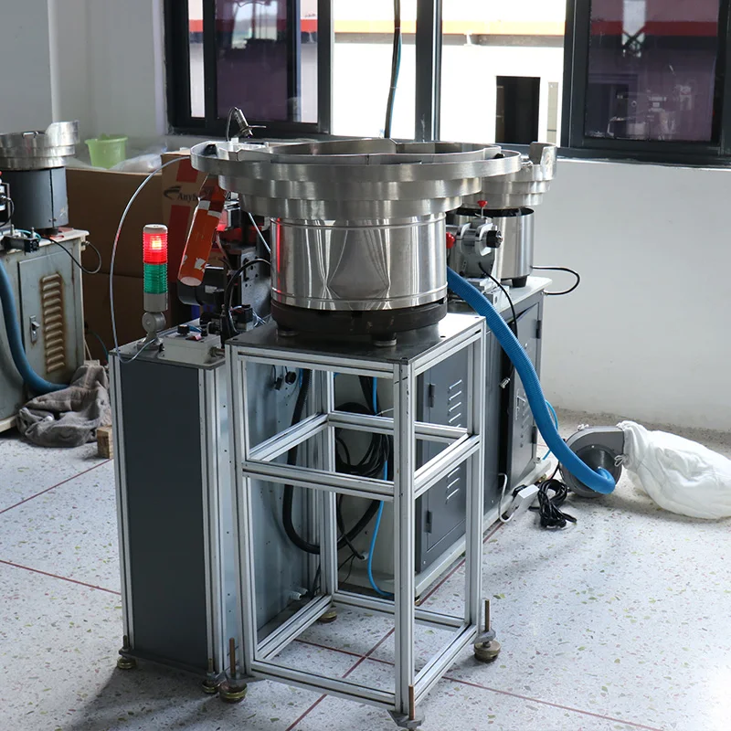 YMQ-T Macchina automatica per piantare piume Macchina per volano da badminton