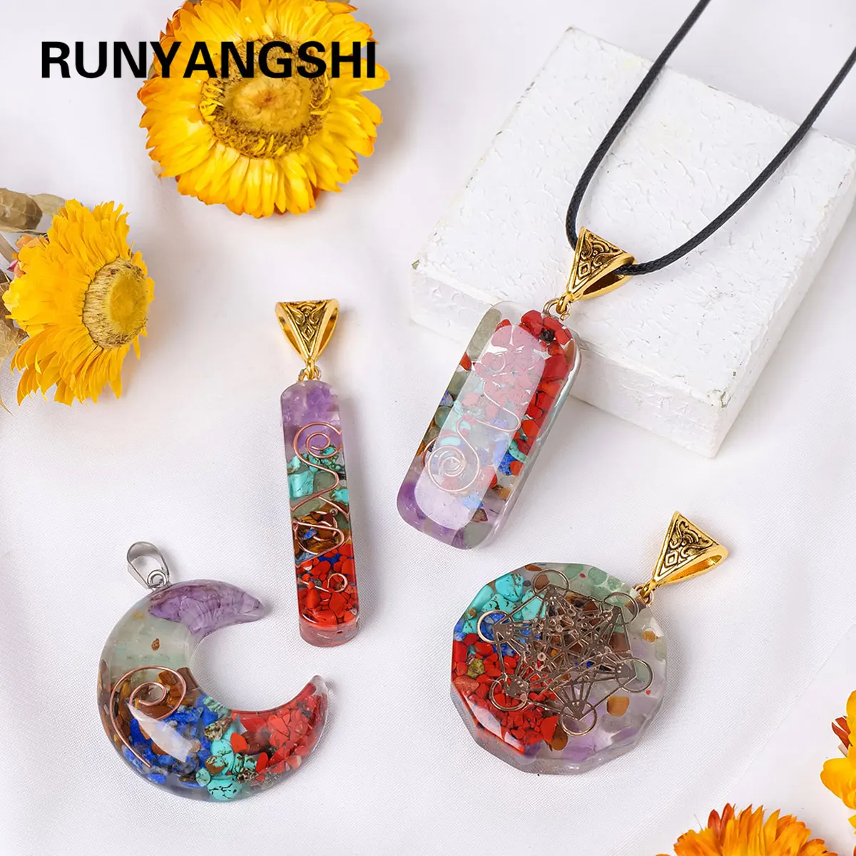 1pc Natural Healing Crystal Gravel Stone Ogen Pendant Necklace Adjustable Resin Necklace Shield Jewelry for Women Men