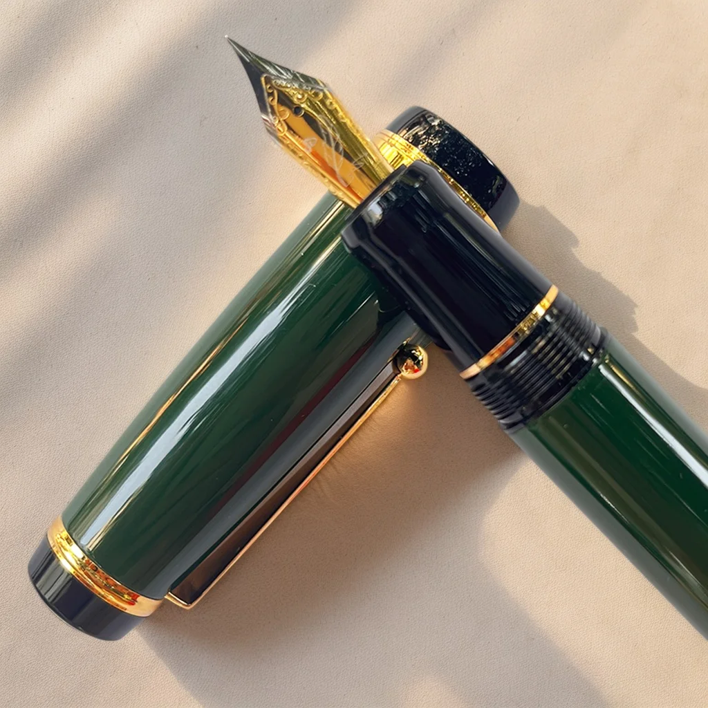 

Metal Big Fountain Pen, Medium Nib 0.7mm,For VIP collection Heavy calligraphy writing pen Painted Finish (Black;Red;green;red