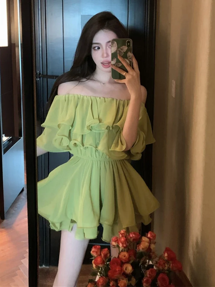 Abito da donna in seta Mini coquette in chiffon Manica corta con spalle scoperte Abbigliamento sexy in raso Abiti caldi eleganti e belli per le donne