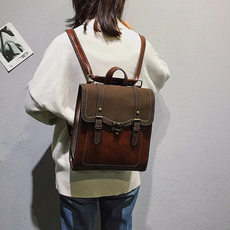 2023 PU Brown Vintage Backpack Minimalist Student Bag Large Capacity Leisure Handbag Light Luxury Backpack Design Model