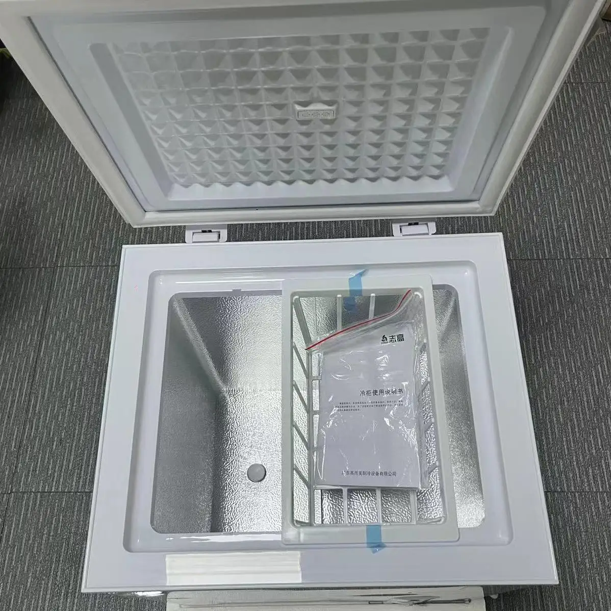 42L سعر الجملة الساخنة التجارية باب واحد ثلاجة الفريزر العميق للمنزل الثلاجة آلات الثلج الأجهزة المنزلية