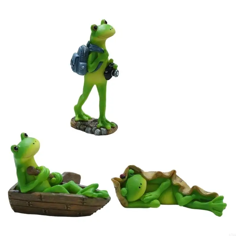 Resins Traveling Boating Frogs Miniature Figurine for Garden or Shelf Decors Animal Sculpture Car Dashboard Ornament 87HA