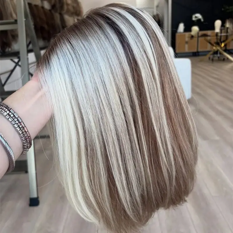 

Ombre Blonde with Brown Streaks Wig Soft HD Lace Front Wig with Dark Roots 13X4 Синтетические парики Короткие прямые бесклеевые парики Боб