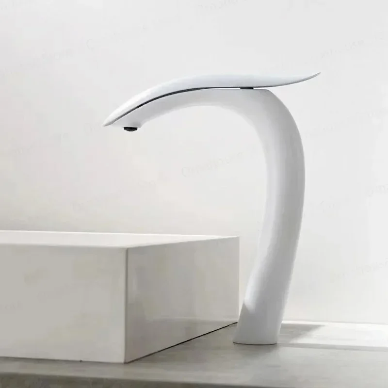 High-End Black Brass Bathroom Sink Faucet - Wash Basin Tap with Hot And Cold Water Mixer Widespread Deck Mounted