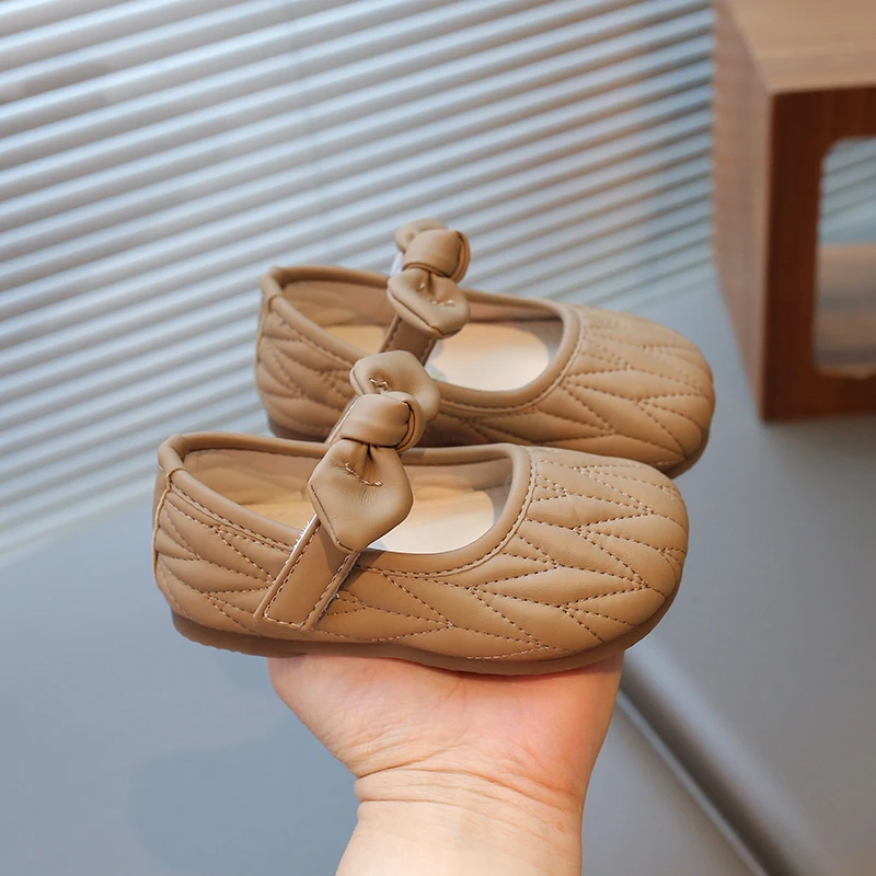 Girls Princess Shoes with Sweet Bow Kids Soild Color PU Leather Soft Sole 2025 New Fashion Korean Children Flat Shoes Non-slip