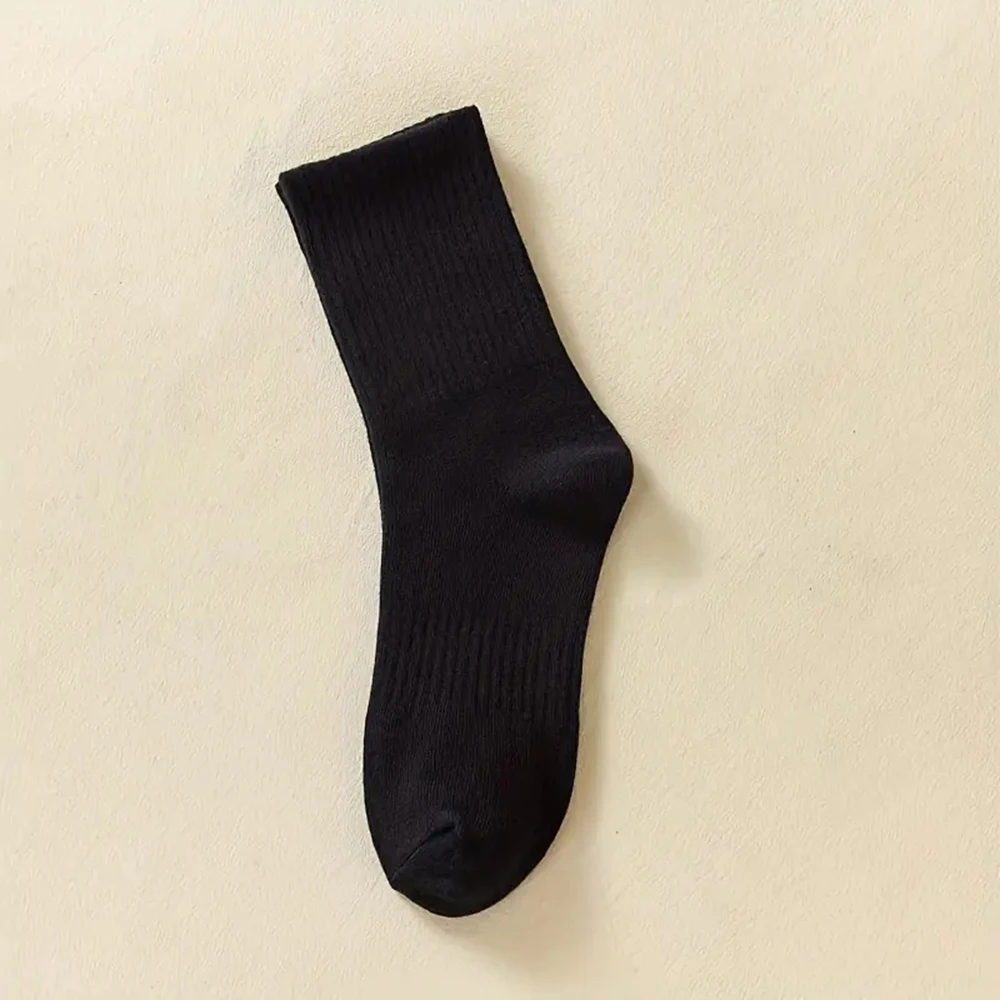 4/6 Paar einfarbige Socken, Schwarz, Weiß, mehrere Stile, weich, atmungsaktiv, Sport, Knöchel, Herren, Damen, Sommer, Herbst, Business-Socken
