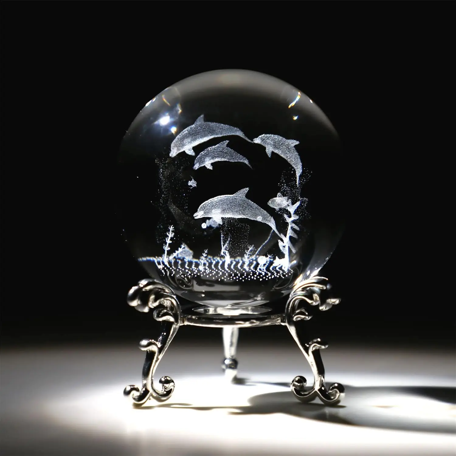 

3D Laser Engraving Dolphins Crystal Ball with Silver Metal Stand 6cm Decorative Dolphins Paperweight Room Decoration Ornaments