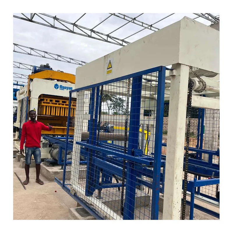 Manufacturing Machine QT10-15 Fully Automatic Cement PLC Hydraulic Pressure Palletizing Energy-saving Environmentally Friendly