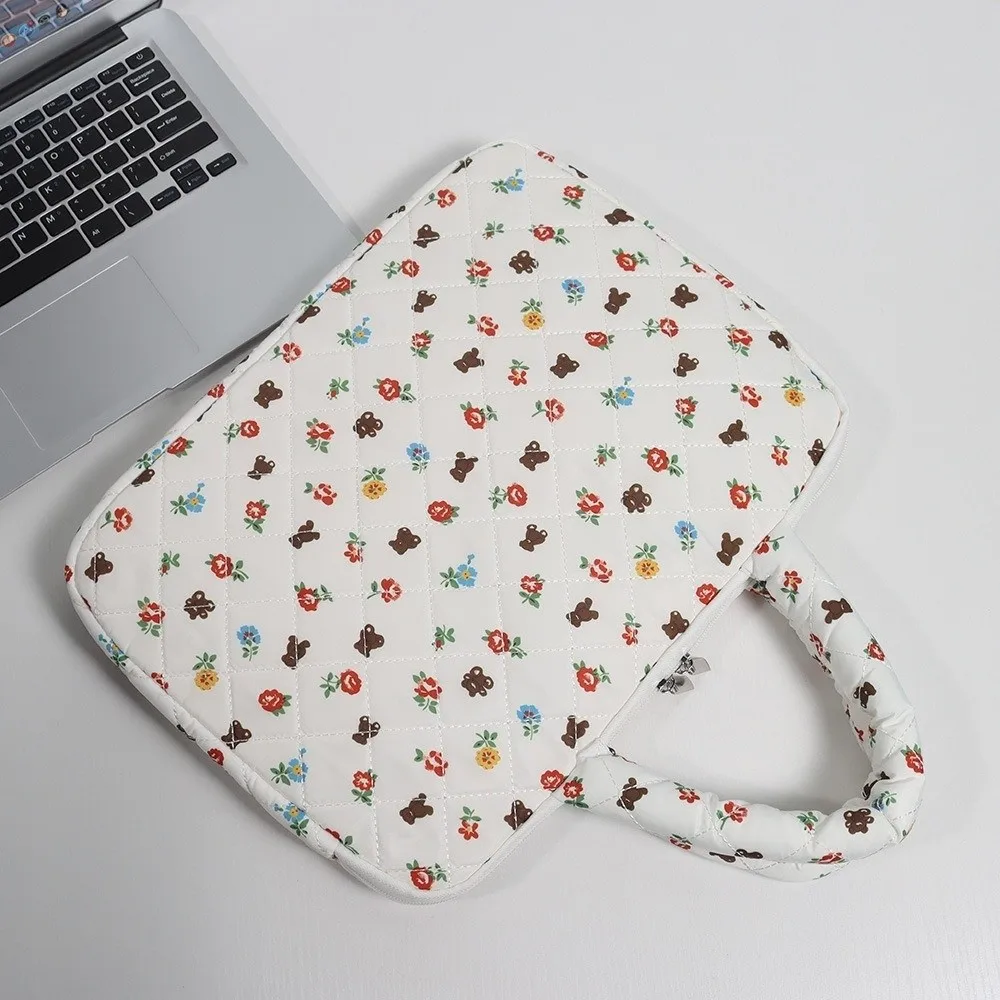 

Stylish Large Capacity Laptop Handbag Portable Water-resistant Tablet Bag Cute Bear Pattern Laptop Sleeve School