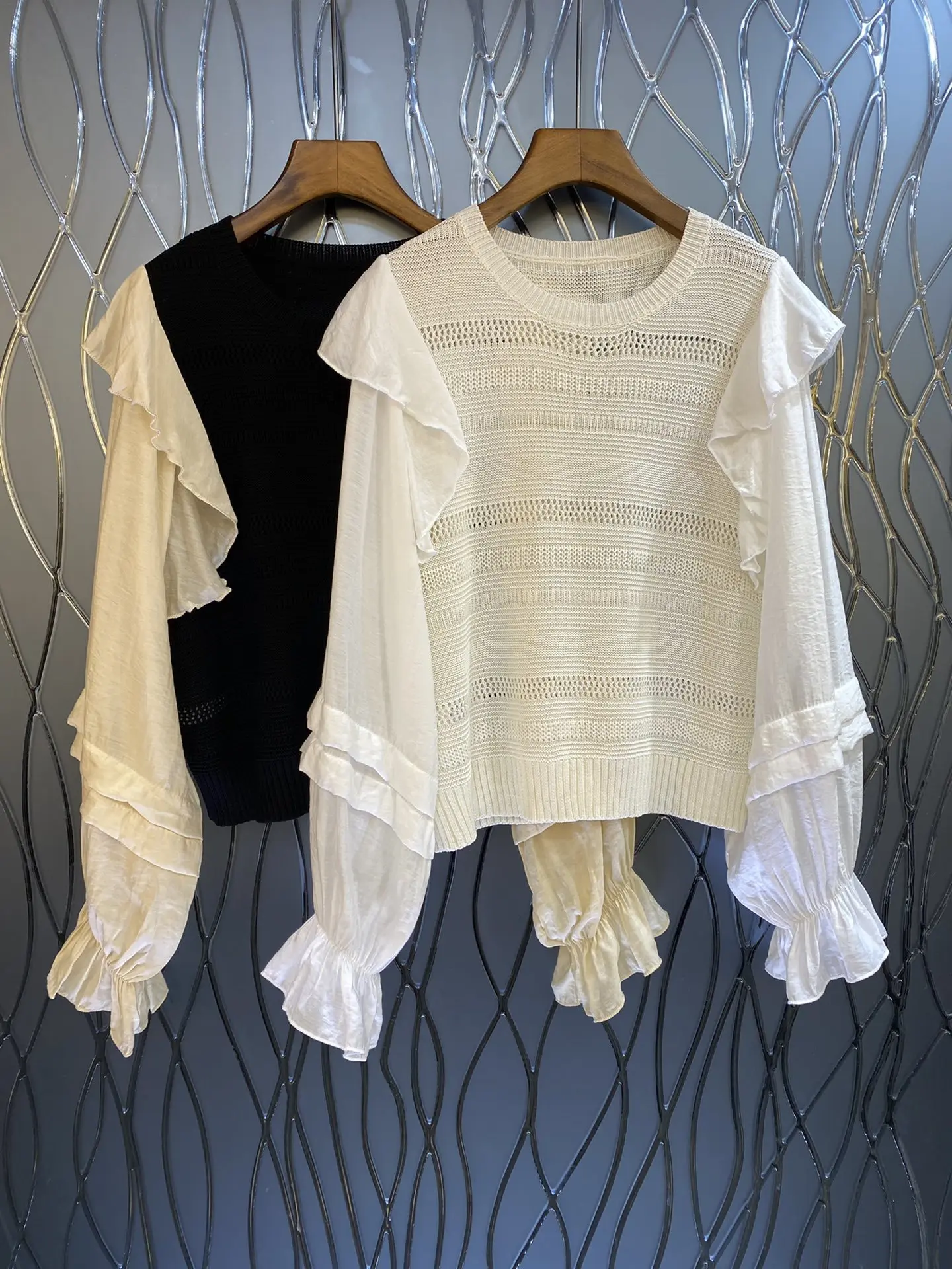 

New 2023 Winter Autumn And Women's ClothingStitching Lace Cuff Knitted Hollow Striped Top 1012