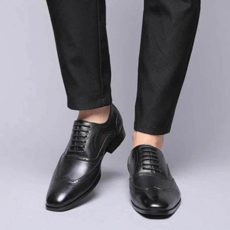 

Мягкая социальная обувь на шнуровке со шнуровкой, мужской костюм большого размера, кожаный повседневный костюм по низкой цене, трендовая одежда 2025, 39, мужская официальная обувь