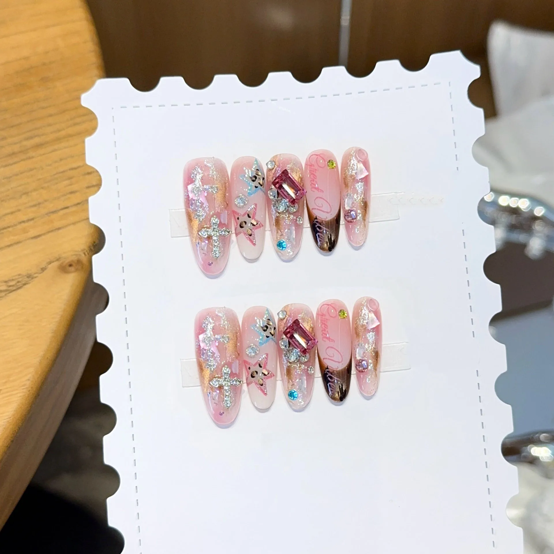 10Pcs Pink Full Cover Rainbow Diamond Cat's Eye Nails Handmade Press on Tips Oval Shiny Handmade Patches False Nails Fake Nail