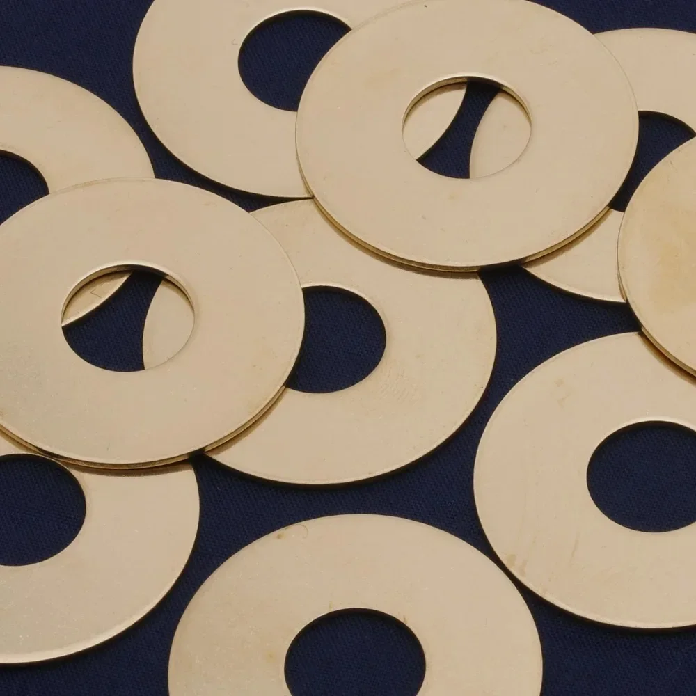 

20pcs Brass Round Washer with Hole Stamping Blanks,DIY tags,FANTASTIC SHINE,tibetara®,1 1/4"(32mm) 18Gauges-10132850