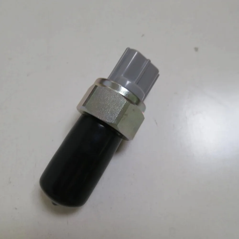 Original Quality Supplier 499000 - 4441 Oil Pressure Sensor with Factory Price Mechanical Engine Components