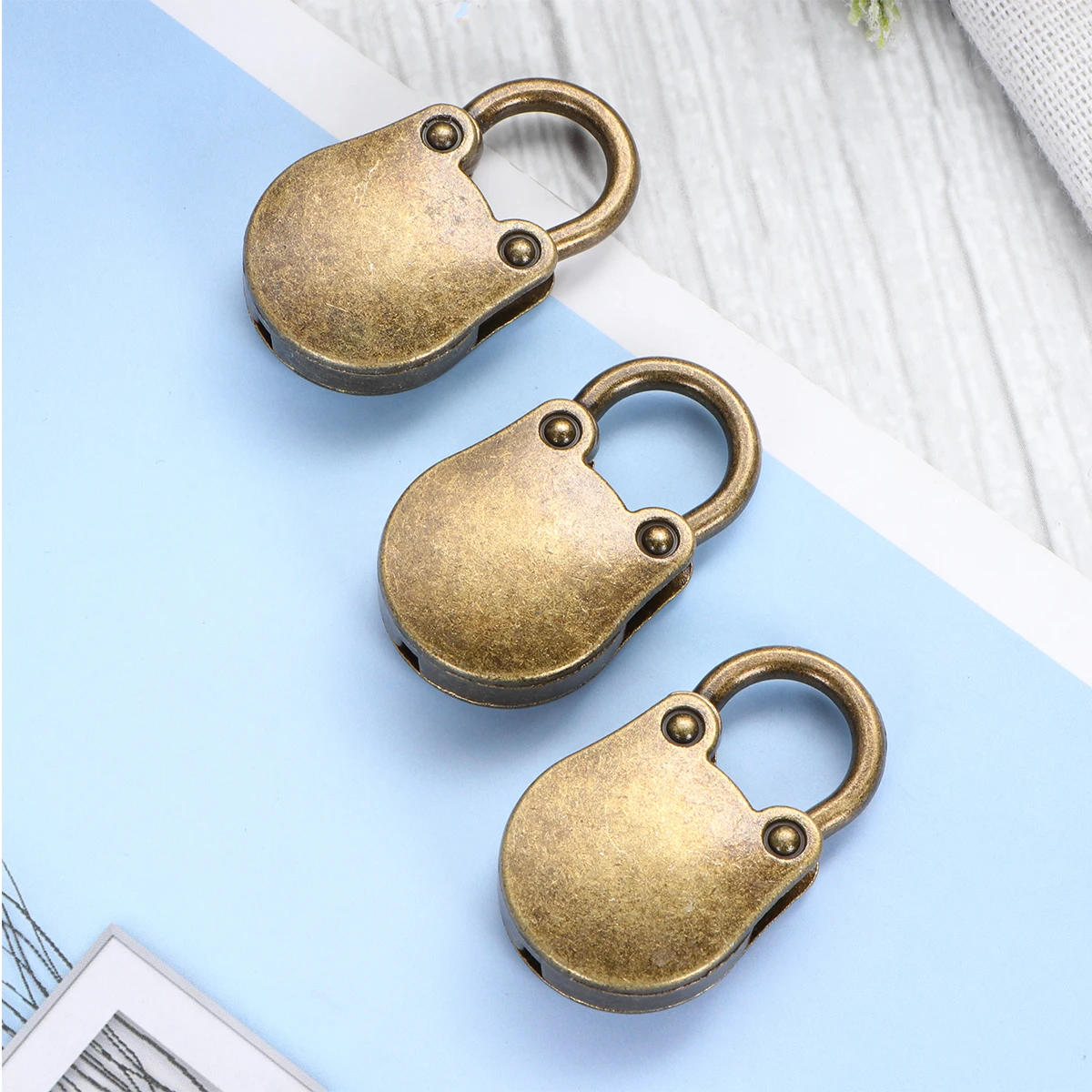 

3 Pcs Padlock Vintage Mini Key with Jewelry Findings Arts Crafts Golden Padlocks