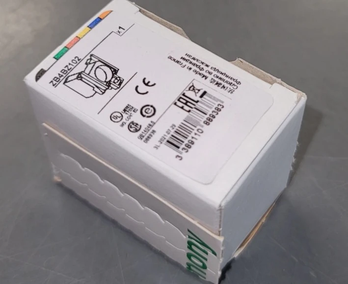 

Совершенно новая оригинальная кнопка ZB4BZ101, металл, заподлицо, зеленый, Ø22, пружинный возврат, без маркировки, 1 НЕТ Быстрая доставка