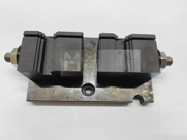 

388/D30 vertical machine key machine fixture