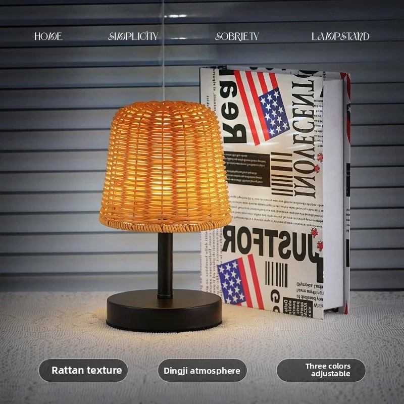Lampada da scrivania Wabi-sabi letteraria retrò, lampada da letto Tatami per camera da letto, atmosfera retrò avanzata di tessitura in rattan, creatività della lampada americana