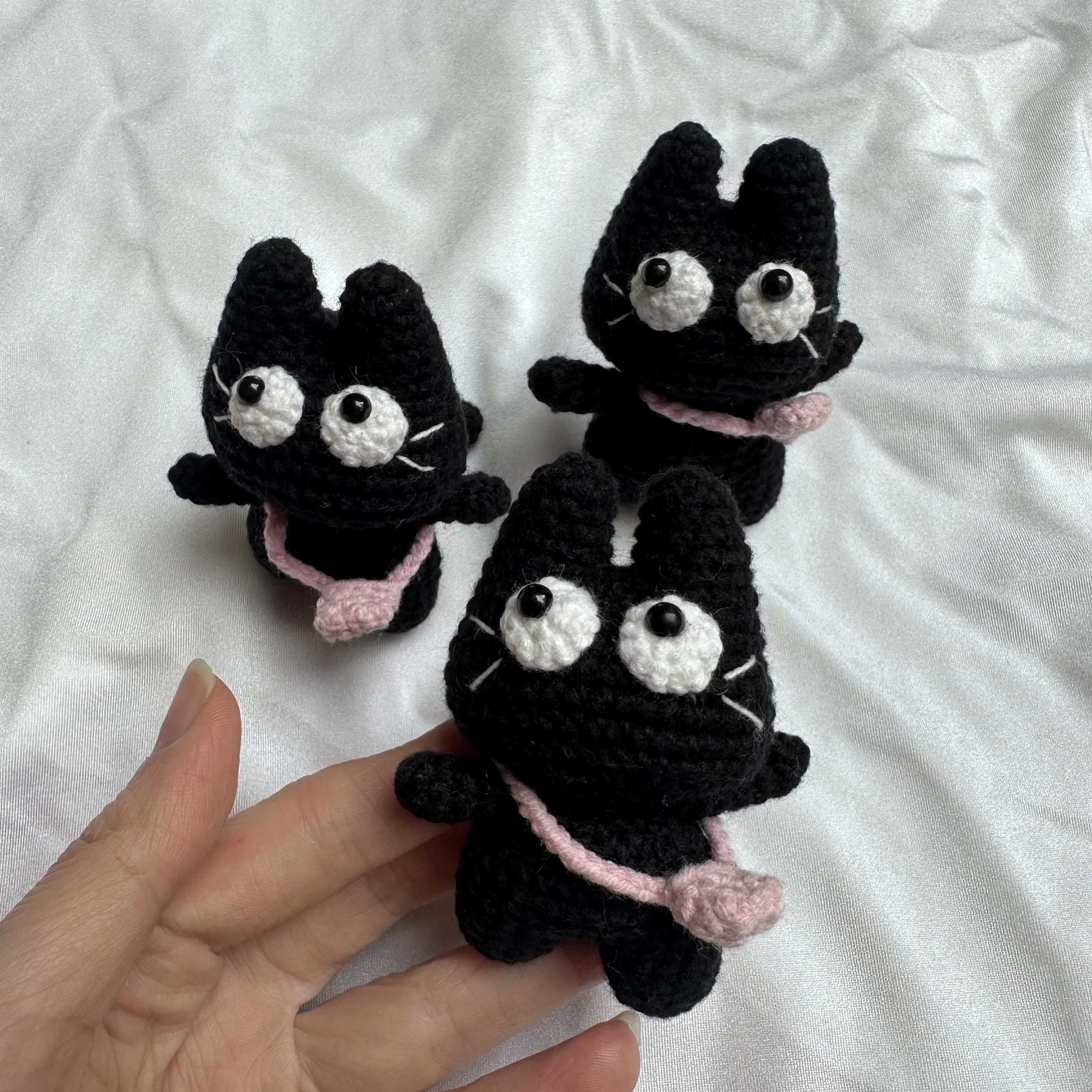 Cartoon Black Cat Handmade Crochet Hang Ornament for Handle Bag Decor Forest Animal Knitted Birthday Handiwork Gift Cat With Bag