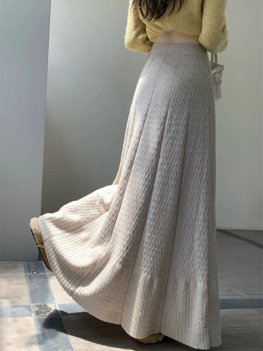 Solid Off-White Fringed Knit Skirt for Women Fall/Winter High-Waisted Slimming Big Swing A-Line Full Skirt