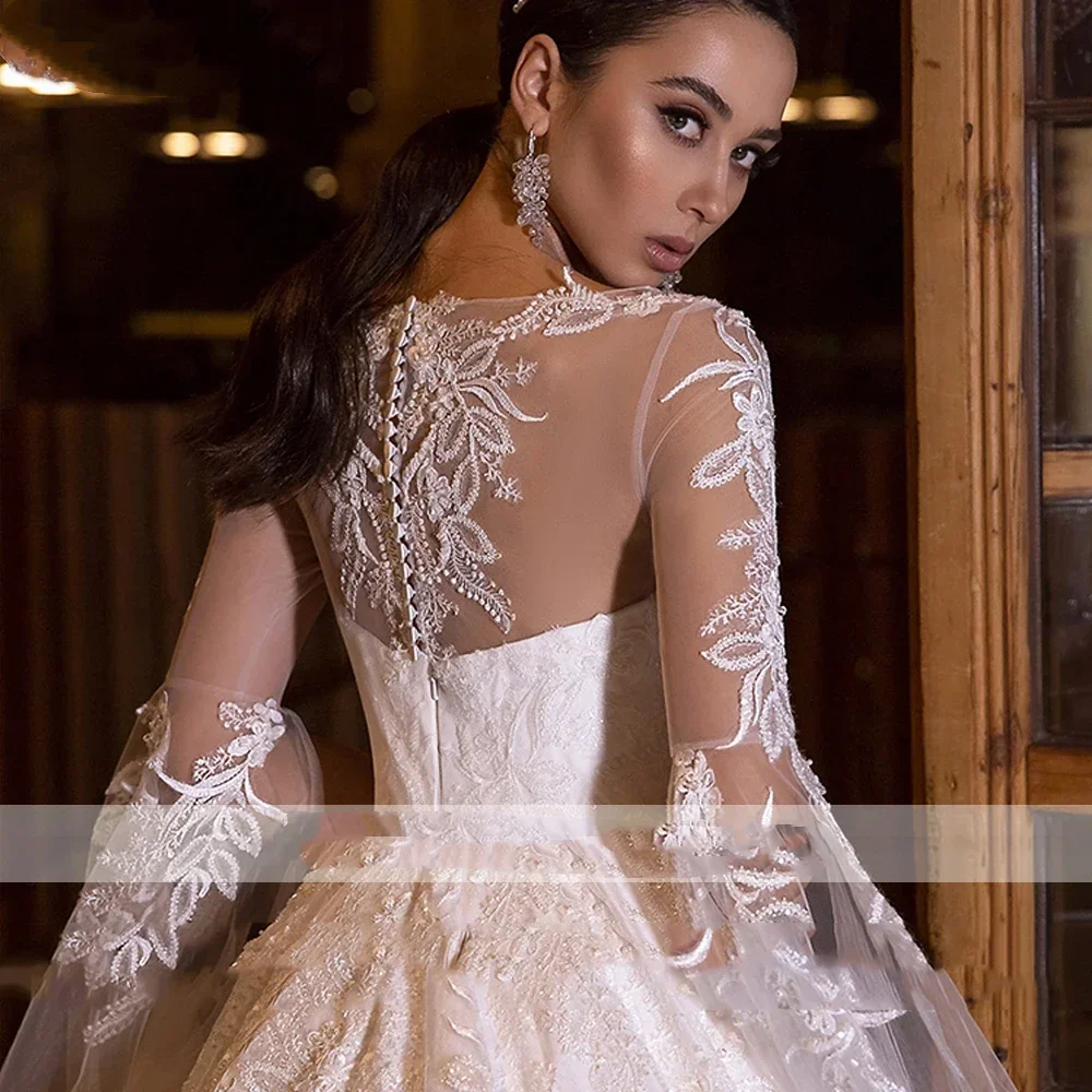 Customized Luxury A-shaped Bridal Ball Dress Low Round Neck Lace Long Sleeve Wedding Dress Church Pattern Floor length Robe