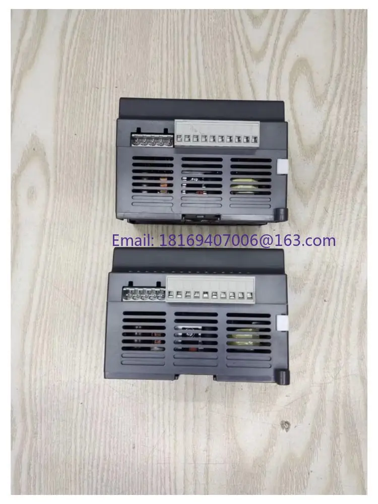 Test PLC DVP16ES200R d'occasion passé expédition rapide