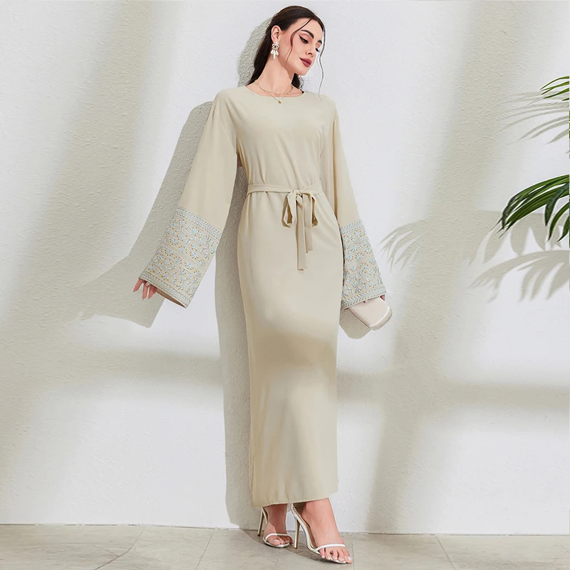 Moda ricamo abito lungo musulmano musulmano Djellaba Robe Syari femminile capispalla musulmana a figura intera abiti Abaya con cintura