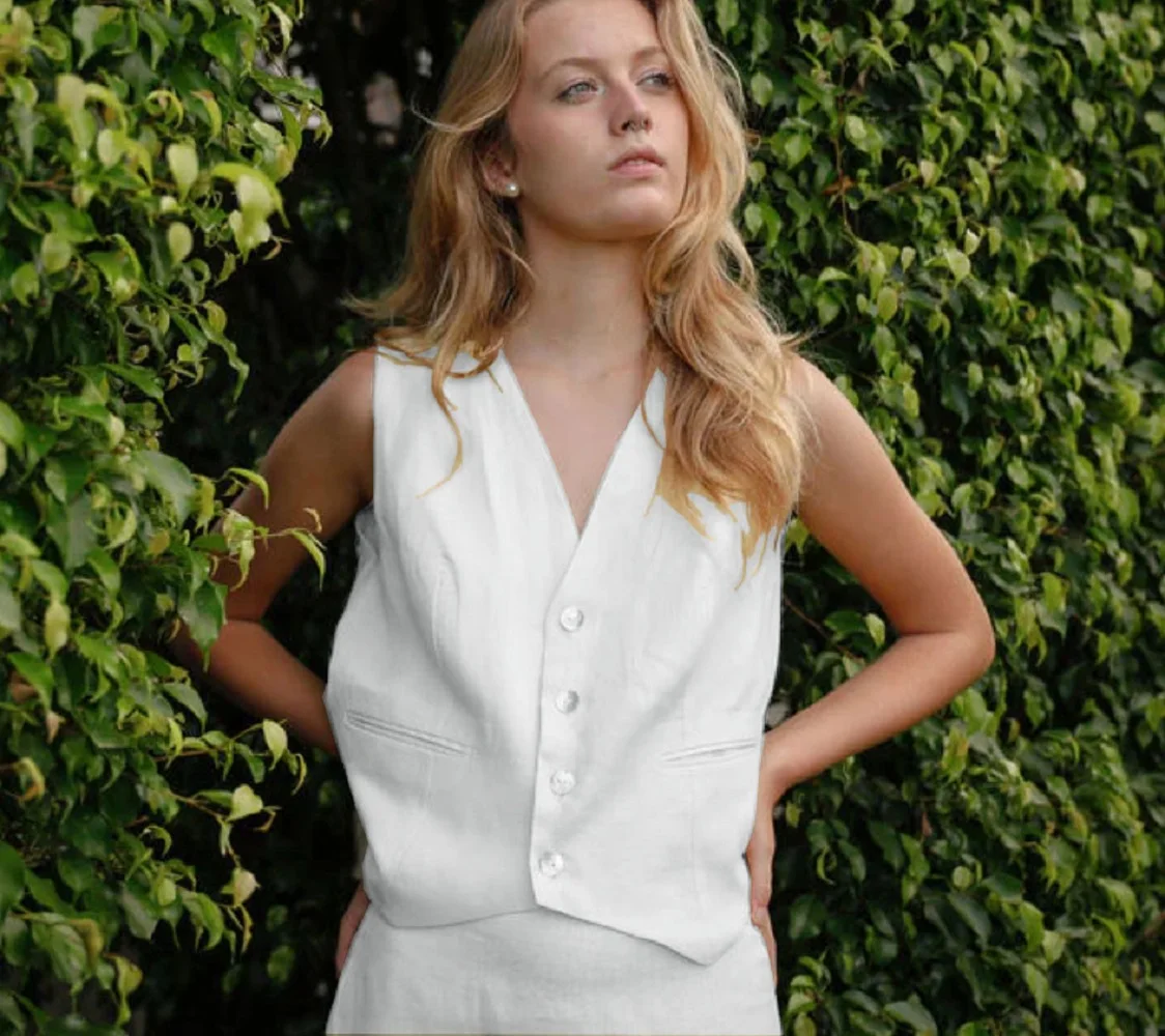 Women's Linen Vest Casual Elegant Fashion Top Summer Sleeveless Single Breasted V-neck Plus Size Vest Zevity Vests for Women