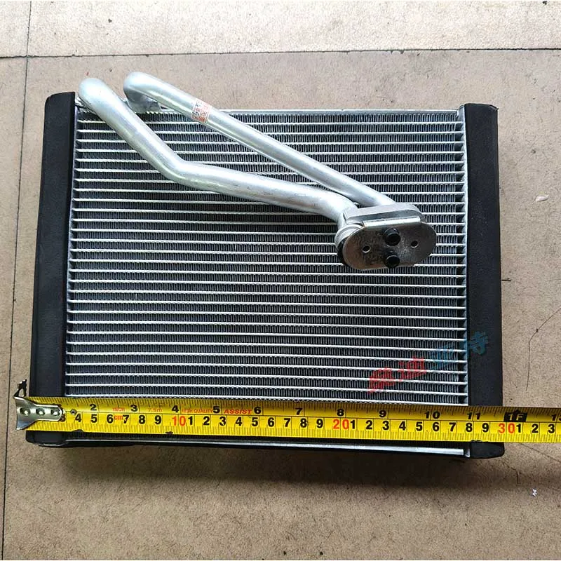 

Испаритель кондиционера для Jeep Cherokee Compass Renegade 2018-2021 2.4L L4 1.8L 1.4L - Аналог автозапчасти 68350423AA