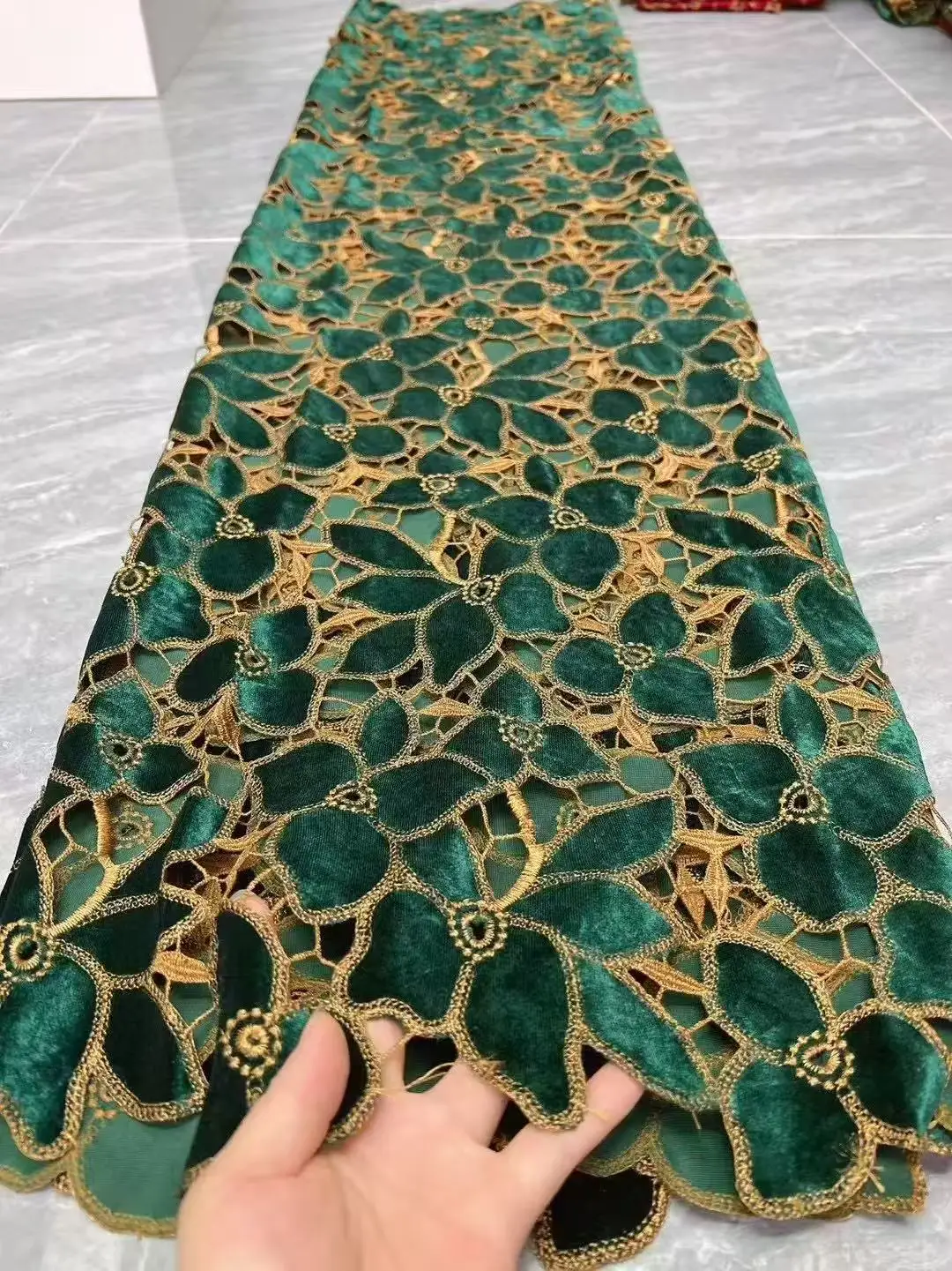 

Nigerian Velvet Lace Fabric 2025 High Quality 5 Yards Sequins African Lace Fabric Nigerian Lace for Women Wedding Dress Sewing