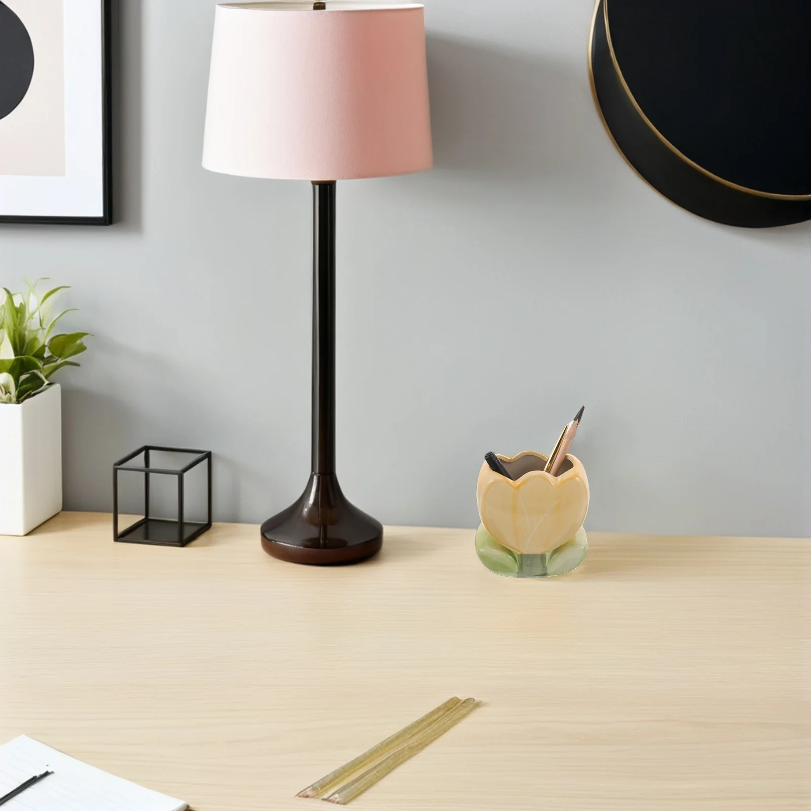 Tulip Pen Holder Cute Ceramic Pen Cup Pencil Organizer Desktop Desk Accessory Office Stationery Pencil Organizer for Desk