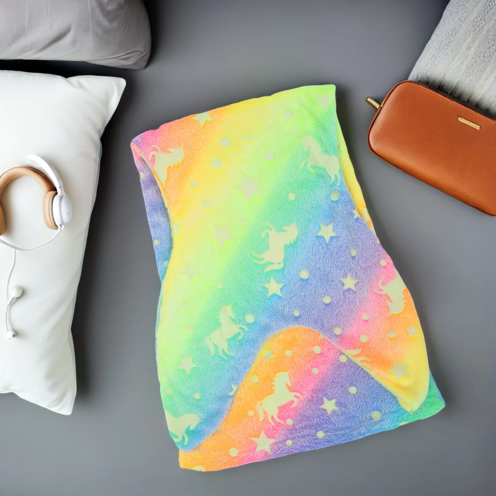 

Wearable Mermaid Blanket Soft Flannel Glow in The Dark Cozy Sleeping Bag Kids Throw Blanket Gift Toddler Mermaid Bedding