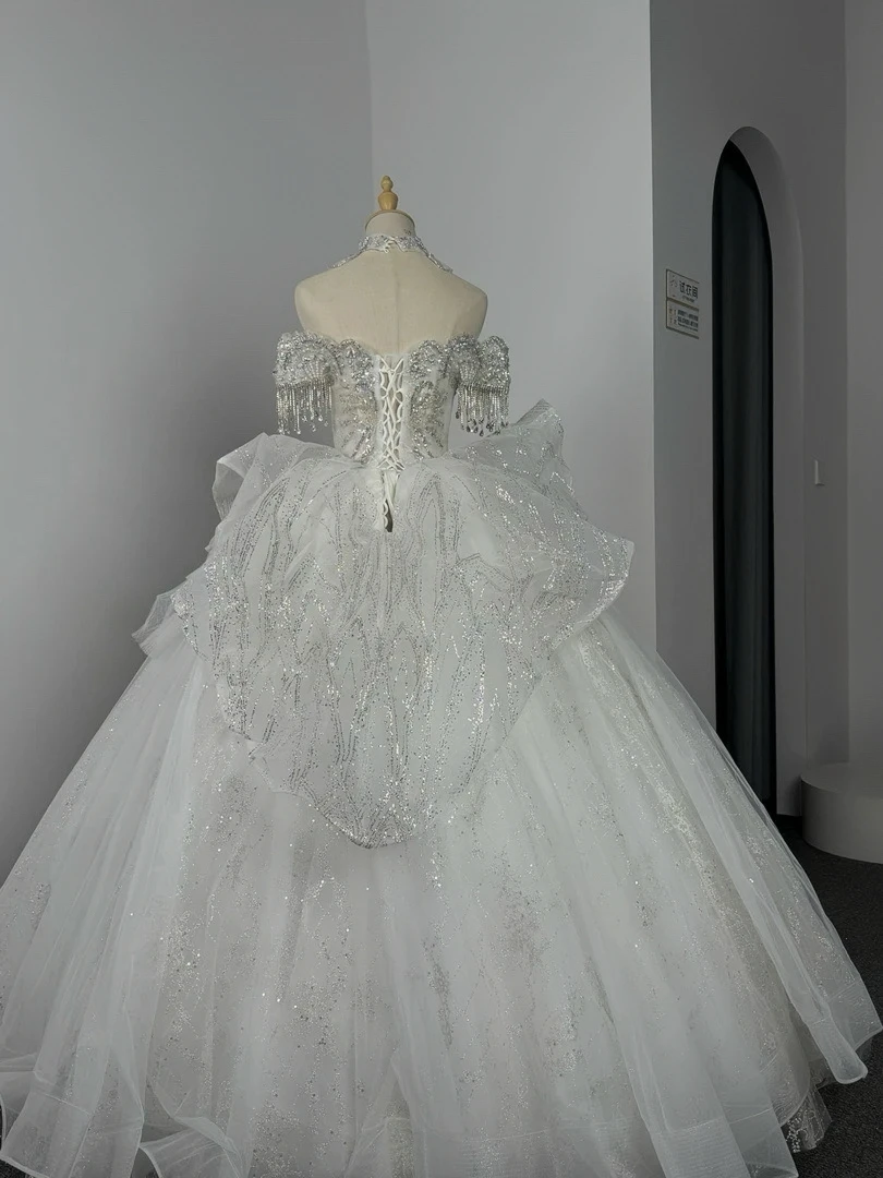 トップラグジュアリーウェディングドレス シャイニーダイヤモンドタッセル オフショルダー バックレスストラップ Aライン装飾 特別な機会 ブライズメイドドレス