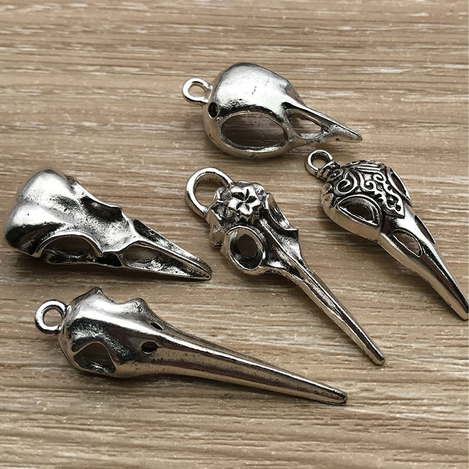 50pcs Halloween Charms – Vinta - Cosplay Bat Prop recension och pris